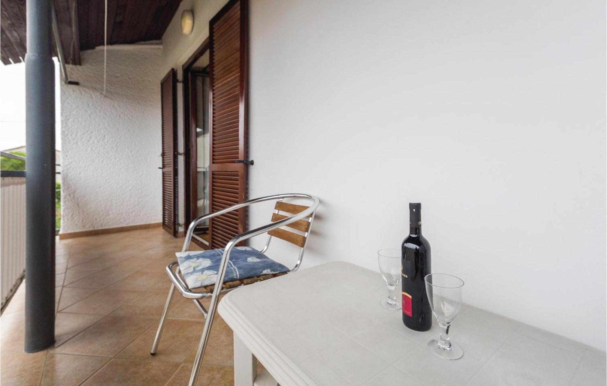 Gorgeous Apartment In Porec With Kitchen Eksteriør bilde